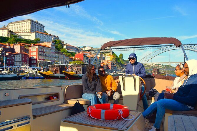 Small-Group Six Bridges Douro River Cruise in Porto with Drinks - The 2-Hour Route: What You’ll See Under the Six Bridges