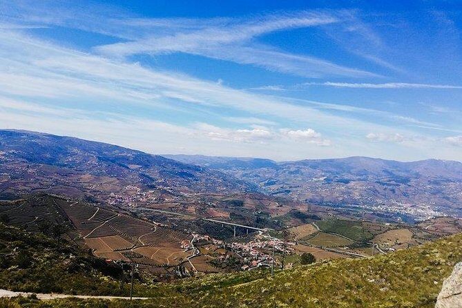 Top Highlights of Douro Valley From Porto Full Day Private Tour - Key highlights worth paying attention to