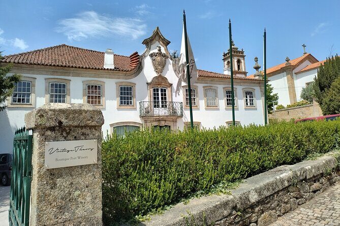 Tour- Douro Wine Region- The Douro Wine Route - Sabrosa and Vintage House Theory: lunch, five nectars, and port flavor