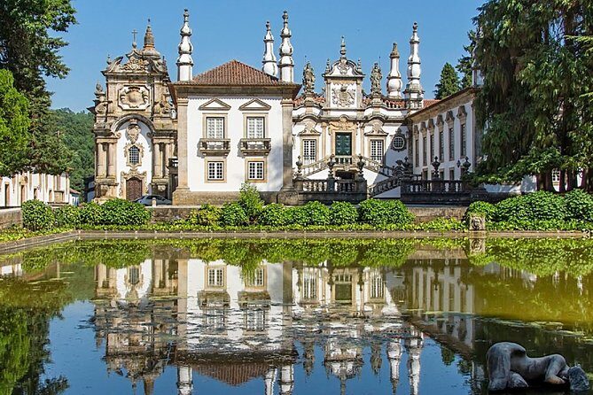 Tour to the Palace of Mateus and the Douro - The Pinhão Train Station Stop: A Quick Culture Reset