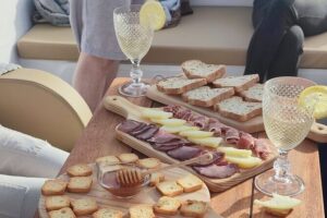Wine Venture and Boat Trip in Douro Valley from Porto - Sabrosa Then Pinhão: The First Winery Stop Sets the Tone